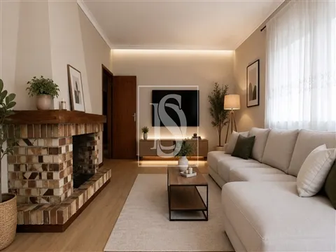 Apartamento T3 em Darque com muito espaço, 3 varandas e sótão