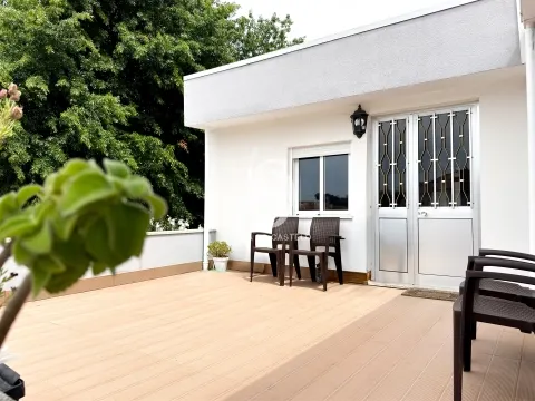 Andar Moradia T2+1 em Barroselas, totalmente remodelado