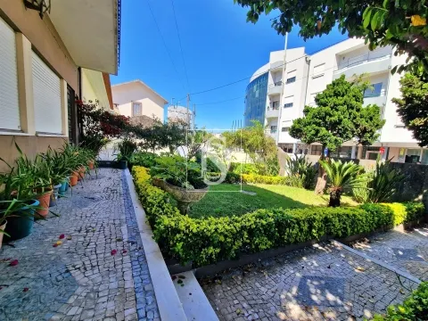 Moradia T4