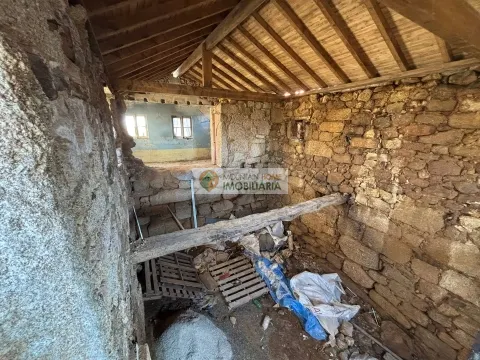 Moradia para Restaurar T0
