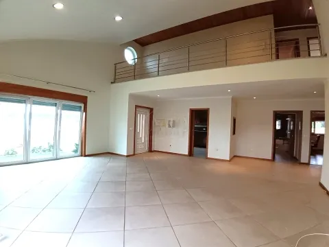 Casa Indipendente 6 Vani