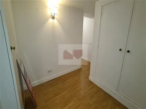 ARRENDAMENTO -  Apartamento na Av. dos Banhos