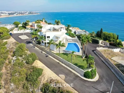 Fantastic Villa with a stunning sea view - Albufeira