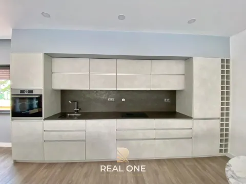 Nuevo - Villa de 3 dormitorios con garaje, piscina, moderno y sofisticado