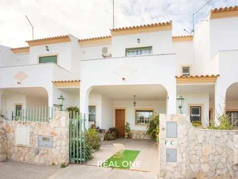3 bedroom villa in Mosqueira