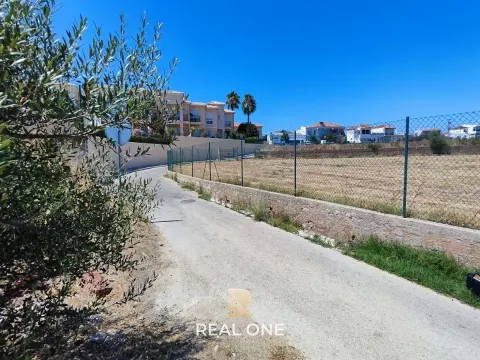 Terreno con Comunicación Previa para la Construcción de 5 Villas