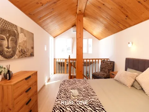 Villa reformada cerca de las playas de Salgados y Galé