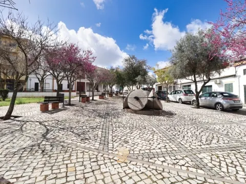 Tienda en el centro de Algoz