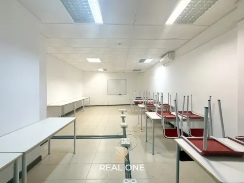 Magasin à Albufeira avec 206 m2