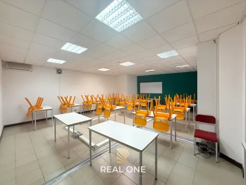 Magasin à Albufeira avec 206 m2