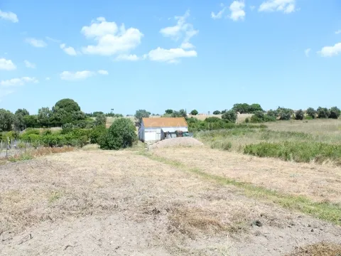 Terreno para construção de moradias em condominio fechado