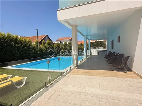 Apartamento T4 DUPLEX