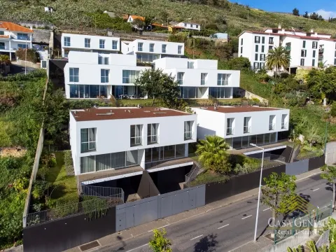 Casa a schiera 4 Vani