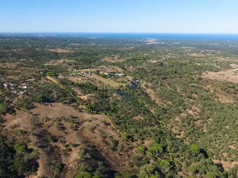 Fattoria di 8 ettari a Melides