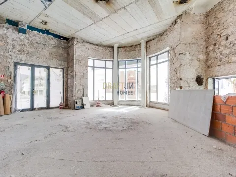 Shop for Rent in the Heart of Leiria