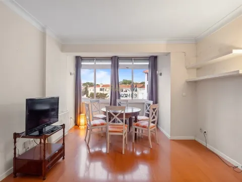 Apartamento T1 para arrendar no Monte Estoril