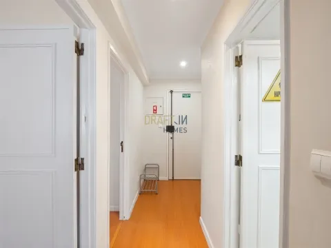 Apartamento T1 para venda no Monte Estoril Apartamento T1 numa privilegiada do Monte Estoril