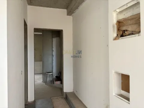 Moradia Geminada de Excelência em Vale Flores – Feijó, Almada