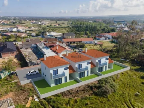 Vivienda de 3 dormitorios + 1 | Amor | Leiria