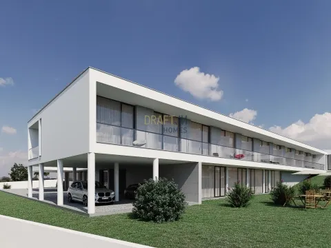 Städtisches Grundstück mit genehmigtem Projekt für Seniorenresidenz in Leiria