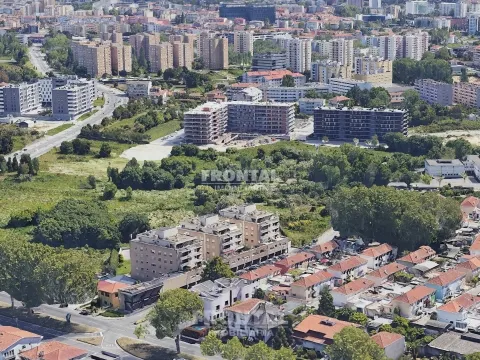 Lojas à Circunvalação