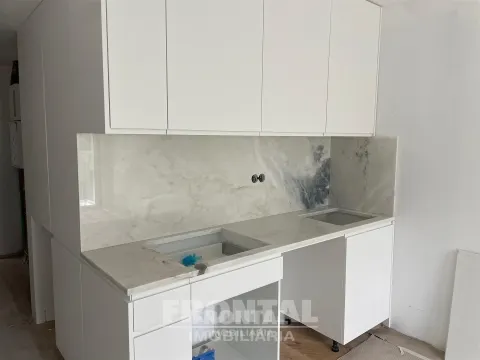 Apartamento T0 na Baixa do Porto