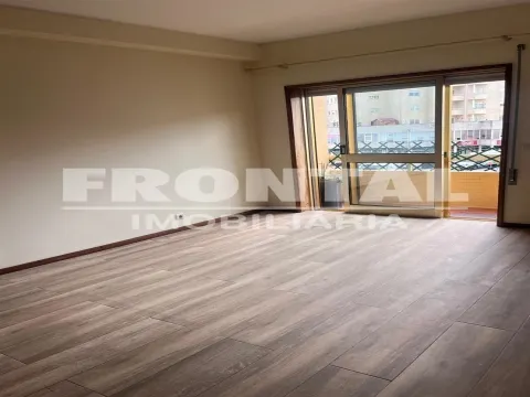 T2 Ensoleillé &#124; Rio Tinto, Porto