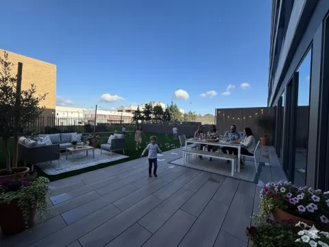 T2 Nautilus IV C/Terraço e Jardim (175m2)