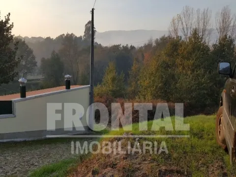 Terreno com 4.210 m² e 80m de Frente de Rio | Covas, Vila Nova de Cerveira