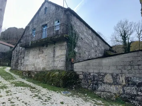 Detached house to restore T3