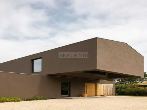 Signature House with Pool | Madalena Beach