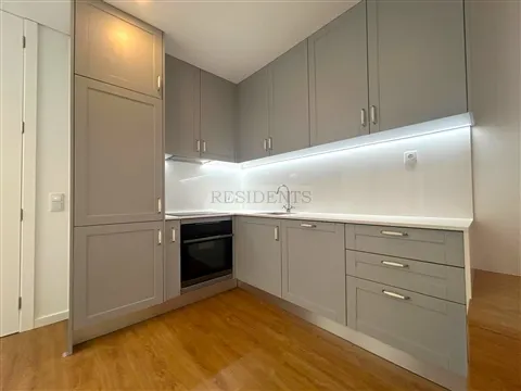 T2 Duplex a estrear com jardim | Foz Velha  T2 Duplex totalmente renovado, a estrear, situado no cor