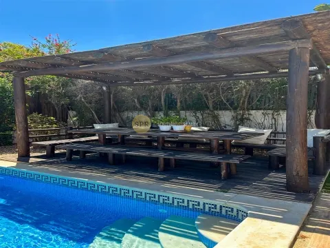 5 bedroom villa with pool and garden a few metres from Praia do Alemão - Alvor