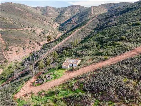 Gemischte Parzelle in Alferce, Monchique, Algarve