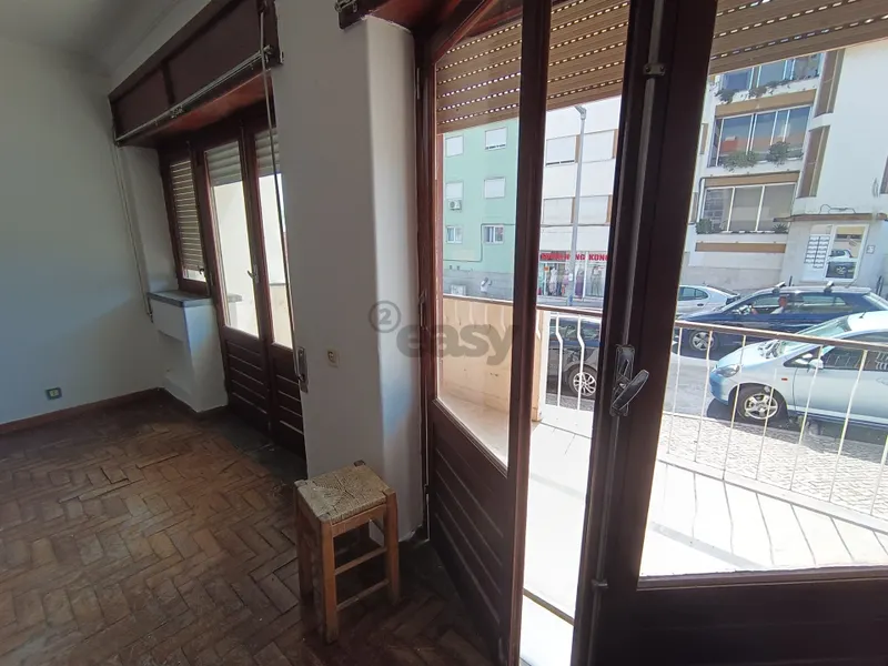 3 bedroom apartment, ground floor with 2 independent entrances, Fontainhas, Cascais