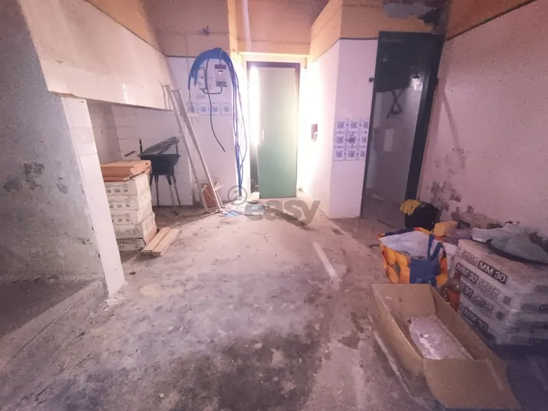 1+1 bedroom villa with kitchenette and attic to remodel – Brotas, Mora