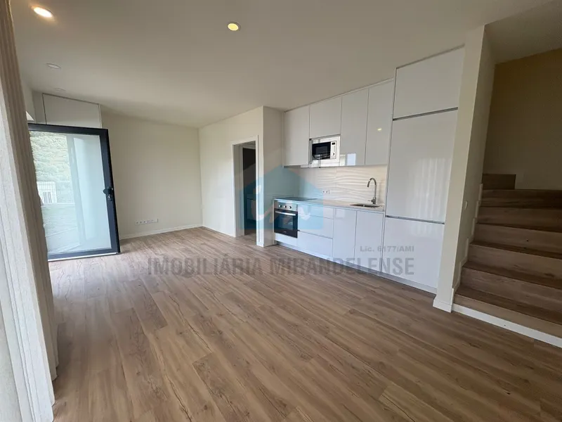 Moradia nova para venda em Vale Pereiro, a 10 minutos de Mirandela.