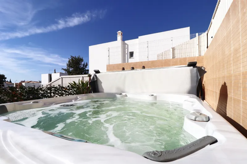 Moradia V3+1 Com Piscina e Garagem