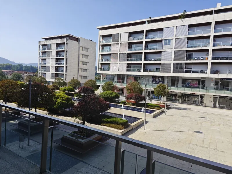 Tienda en Forum Vizela – 41,30 m2 con Licencia de Comercio y Servicios