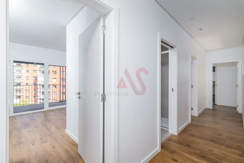 NUEVO apartamento de 3 dormitorios en la Urbanización Colinas do Cruzeiro, en Odivelas