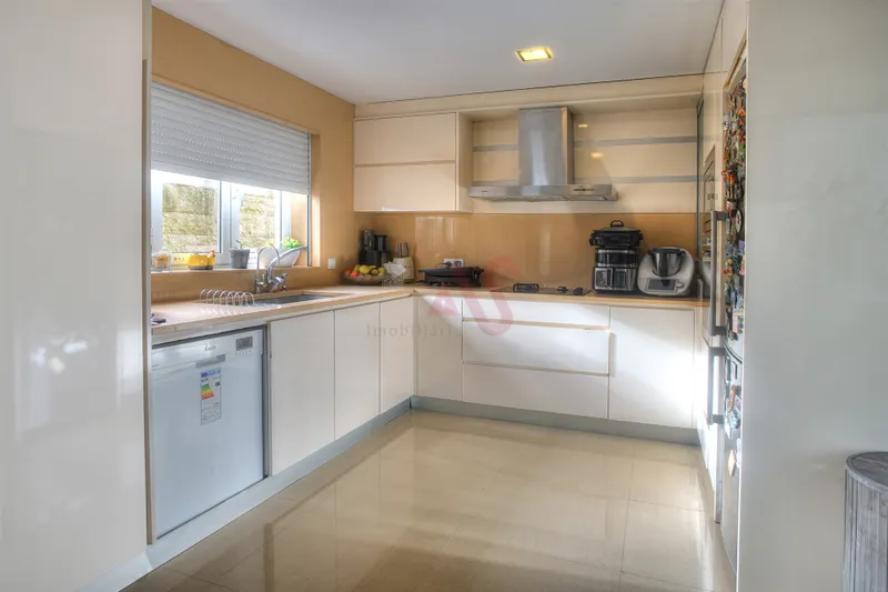 Haus 4 Schlafzimmer + 2 Schlafzimmer + 1 Schlafzimmer + 1 Schlafzimmer in Sousa, Felgueiras