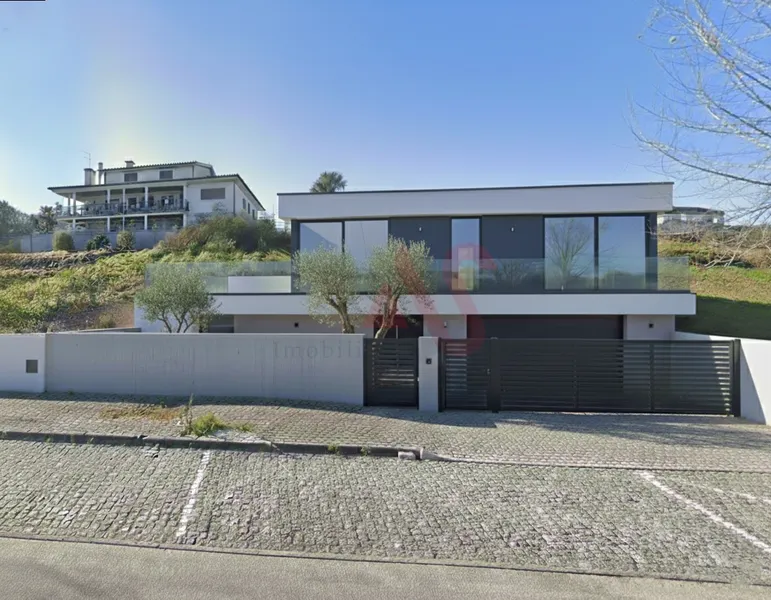 Terreno edificabile con 520 m2 a Fermentões, Guimarães