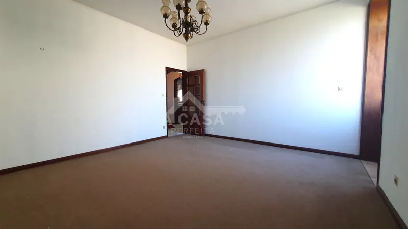 Detached house T2