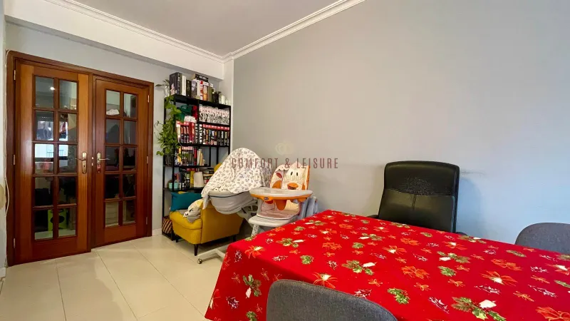 Трехкомнатная квартира, 2 ванные комнаты, 4 балкона, 3 этаж, без лифта, Бурача, Амадора