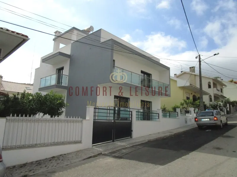 Maison 4 Chambres NOUVEAU - Ramada / Odivelas