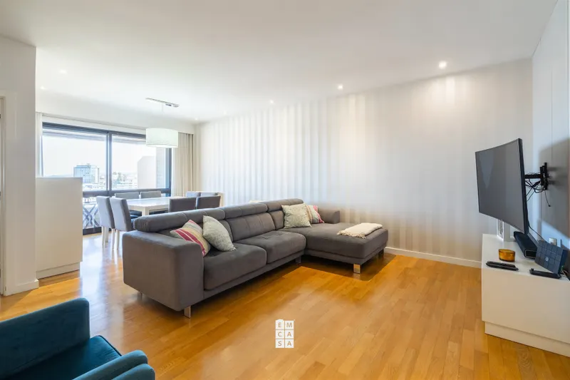 Apartamento T5 DUPLEX