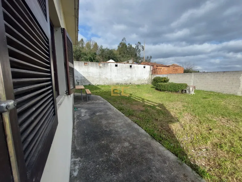 Casa con terreno, en Seiça!