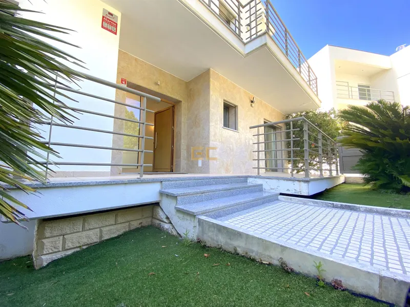 Vrijstaand huis 5 kamerwoning