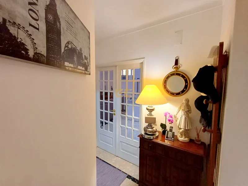 Appartement T1K avec garage à vendre - Plage de Buarcos !