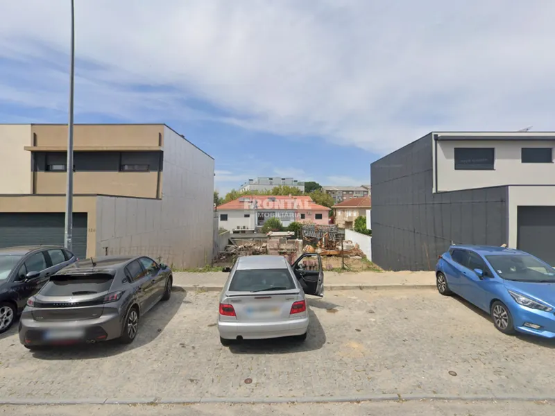 Lote de Terreno em São Mamede de Infesta